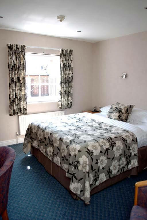 Hotel The Lion 3*
